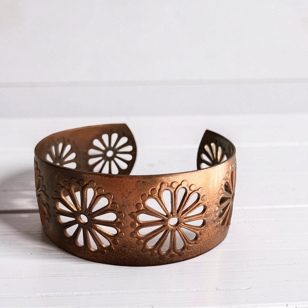 Retro Solid Copper Openwork Flower Daisy Cuff Bracelet Southwestern Bohemian